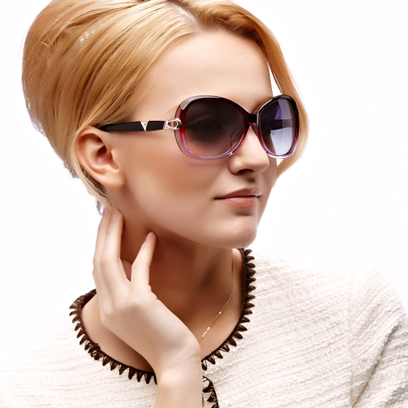 海伦凯勒新品 女士偏光太阳镜 时尚中框优雅墨镜 防紫外线 H8218