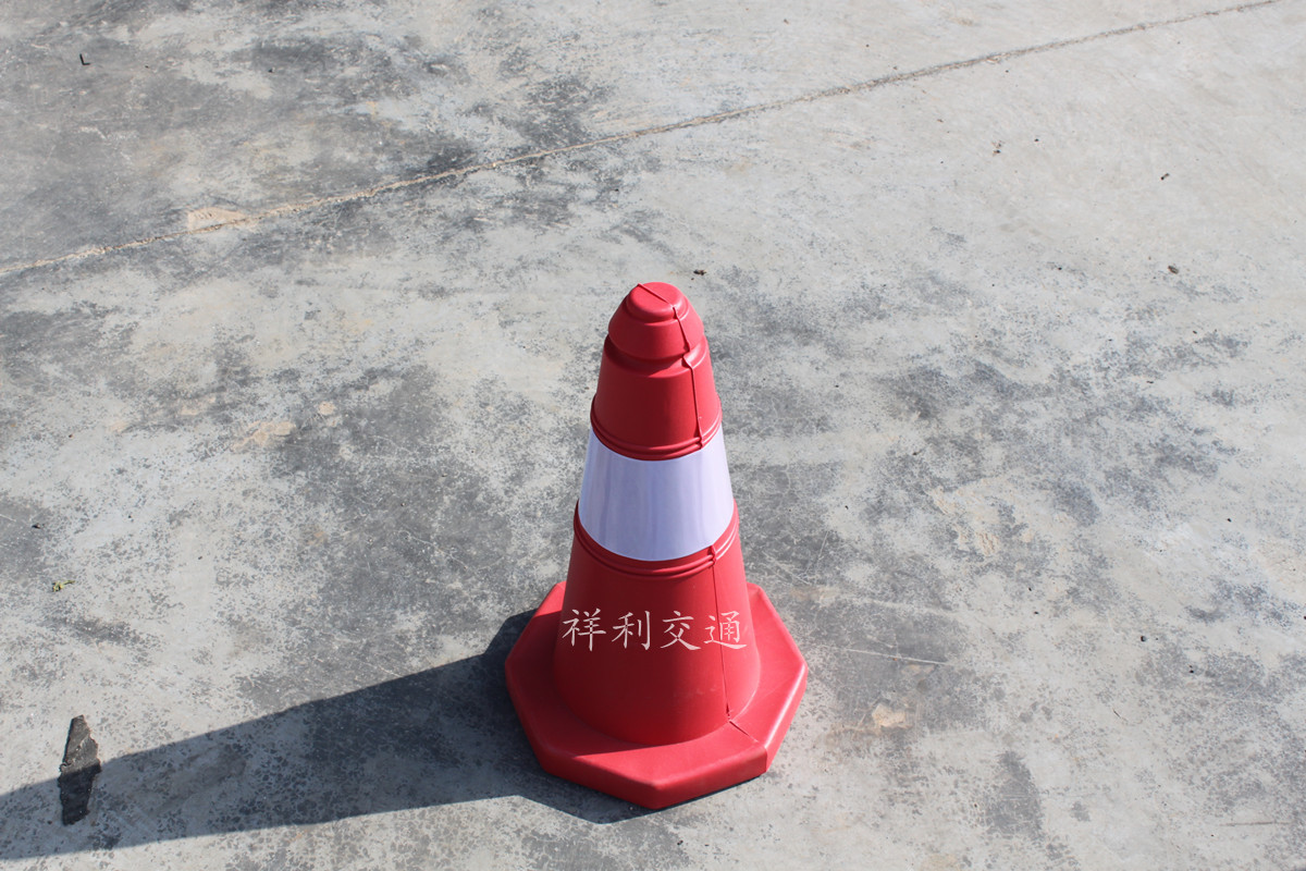 促销  50公分塑料路锥  路障  路标 反光锥 雪糕桶警示锥交通设施