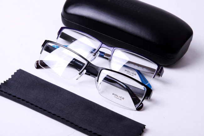 掌柜热荐 2015新款 半框近视 纯钛 眼镜架V8367