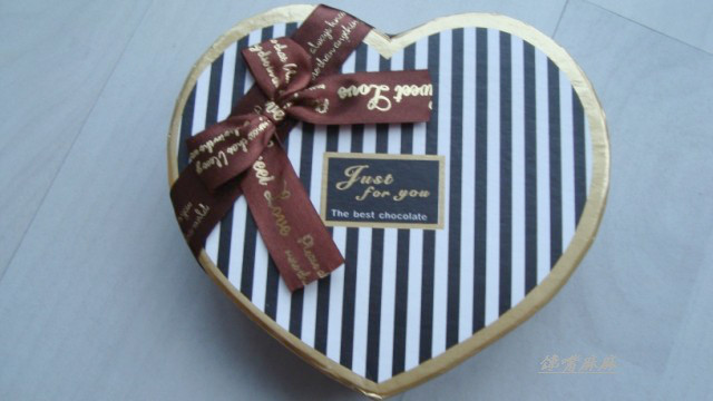 心形巧克力盒子中号1214格盒喜糖盒高档纸盒包装用品创意礼品条纹