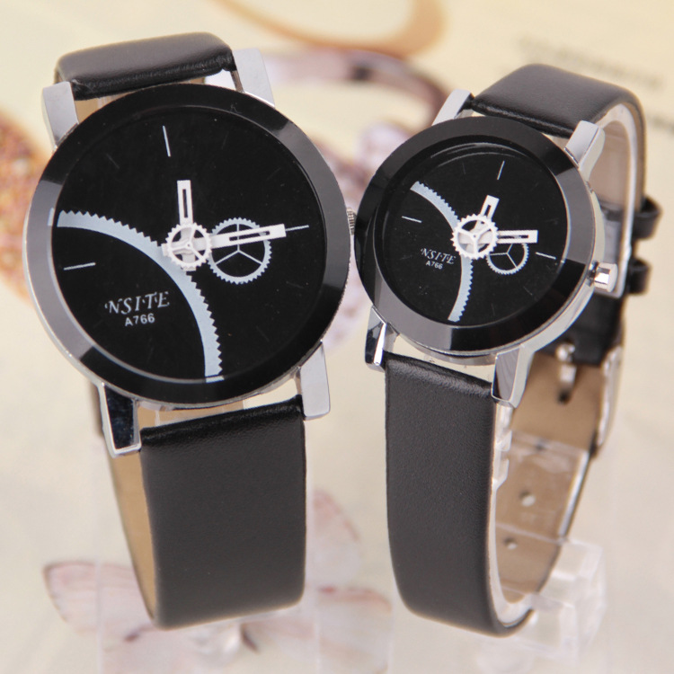 创意潮学生情侣对表一对超薄手表简约女表韩版男表黑色皮带石英表