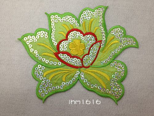 DIY  布贴 布标 刺绣 背胶 演出服 花边   彩绿 约16.5x13.5厘米