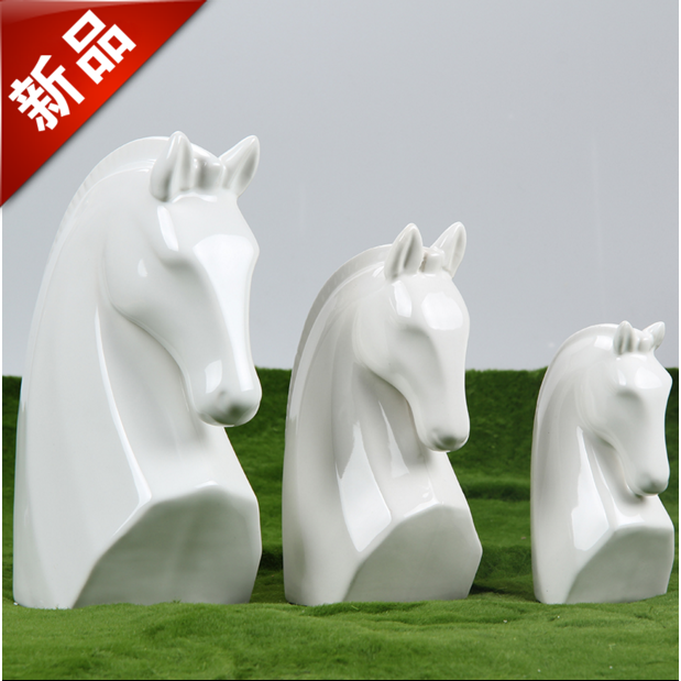 白色陶瓷马头家居办公室创意简约现代装饰摆件白色骏马艺术品欣赏