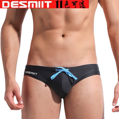 正品DESMIIT游泳裤男三角时尚性感泳裤 有纯白色旅游海滩必备泳裤
