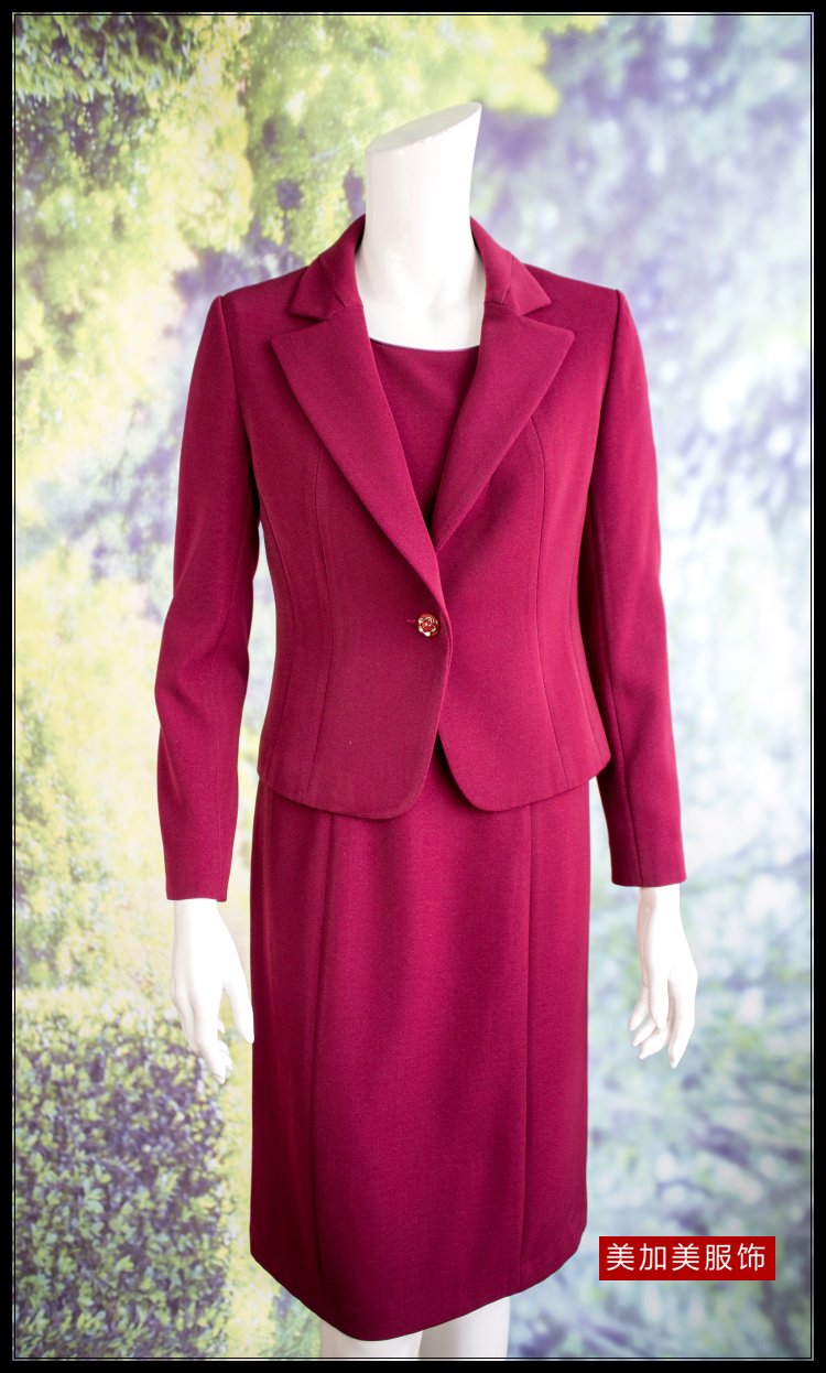 美加美12113款简洁红色连衣裙搭配上衣经典两件婚套让利促销398元