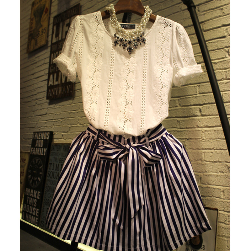 2015韩版东大门春夏新款棉镂空短袖衫+条纹修身短裙两件套连衣裙