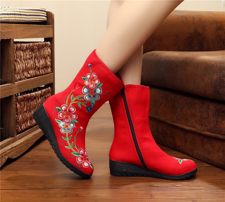 老北京布靴中坡跟橡胶软厚底绣花女单靴中式婚鞋 舒适百搭女靴