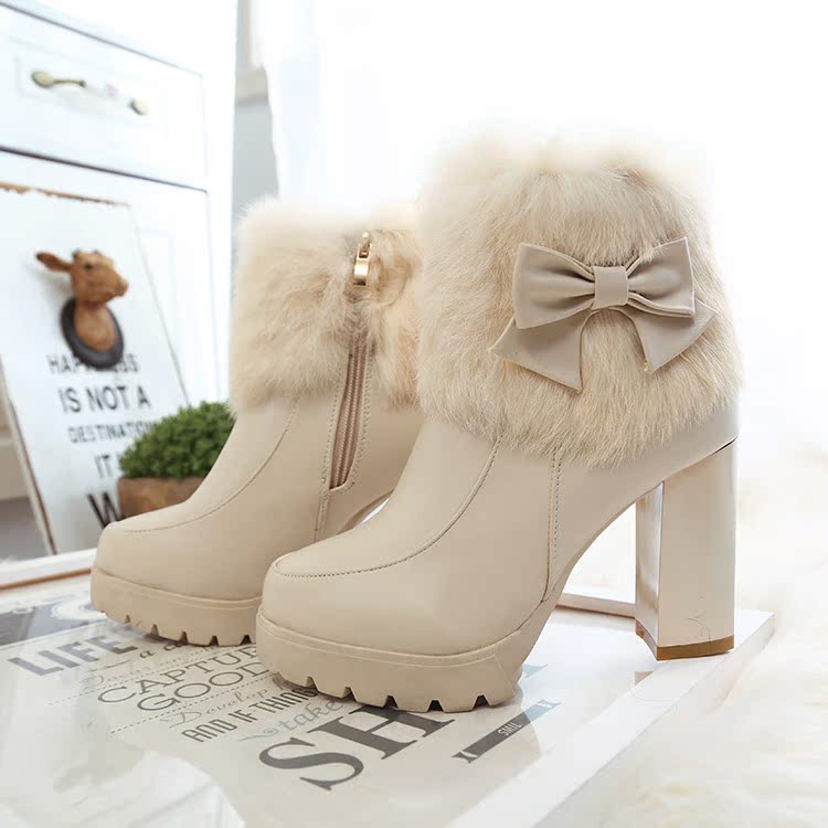 2015新款冬季高跟短靴米白色毛毛粗跟女靴子蝴蝶结马丁靴加绒棉靴