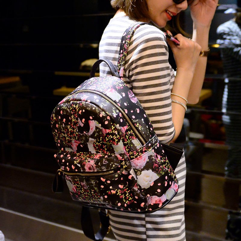 2015春季新款韩版双肩包时尚潮流街头休闲女包玫瑰花满天星小背包