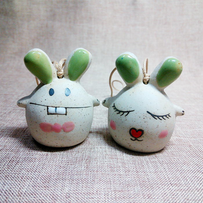 陶瓷饰品 景德镇手工陶瓷兔子风铃铃铛 包包挂 便宜小礼品情侣兔