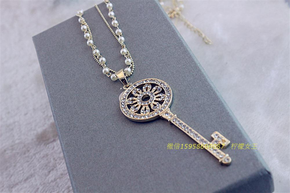 韩版时尚珍珠镶钻设计原创钥匙长款项链女毛衣链 钥匙项链