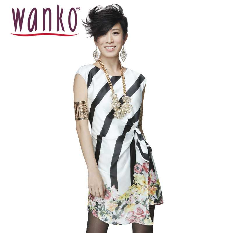Wanko2016夏 时尚浪漫丝雪纺不规则层叠印花修身连衣裙WSSWD26025