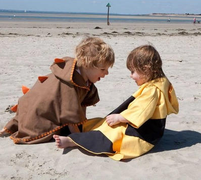 英国LittleLife 婴儿沙滩浴巾速干防晒UPF50+宝宝带帽防风斗篷