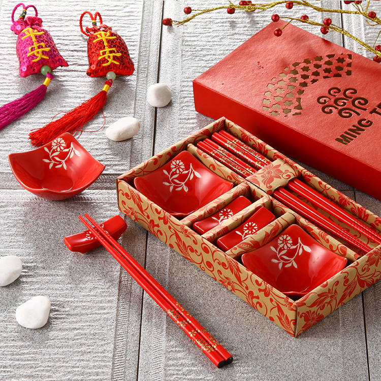 中国风创意陶瓷餐具情侣餐碟筷子架套装碟子新婚 结婚出国礼品