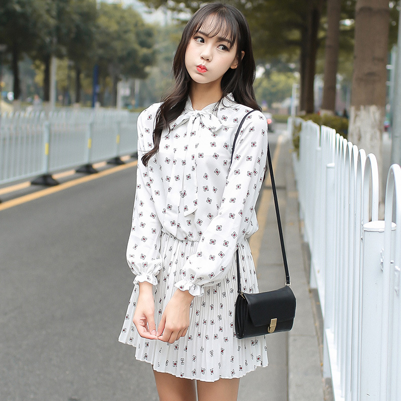 小鱼love安娜 2016春季新款韩版系带修身显瘦百褶印花雪纺连衣裙