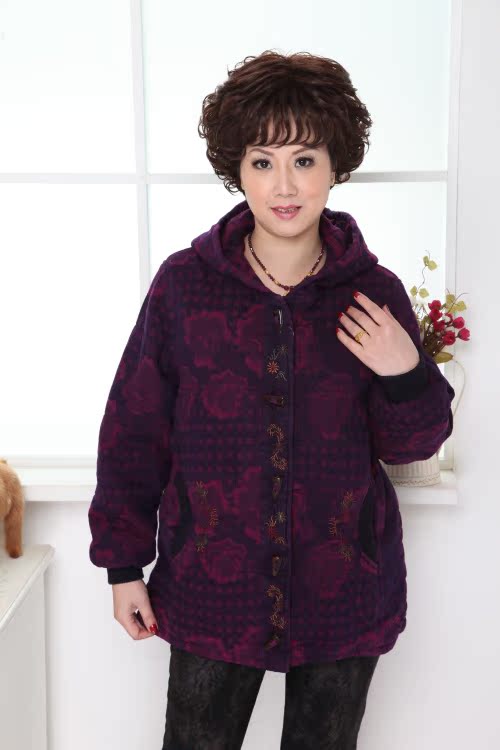 60-70岁老人衣服外套中老年女装秋冬装奶奶装纯棉灯芯绒连帽风衣