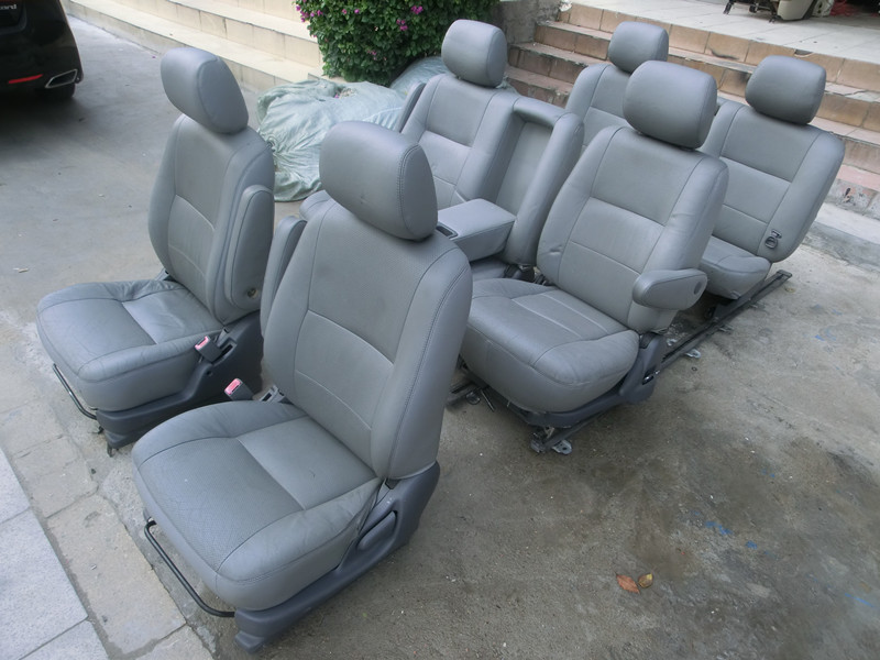 丰田大霸王acr30真皮座椅，带滑槽，旋转，改装全顺大通等房车