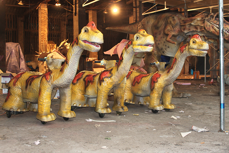 仿真恐龙电动车成人广场出租游乐园大型行走恐龙玩具定时出租车